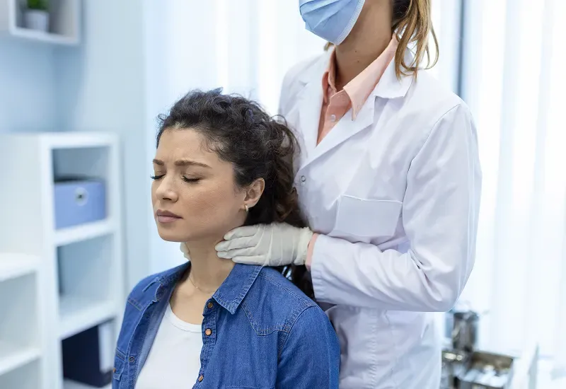Signs of a Thyroid Problem: How to Identify Common Symptoms
